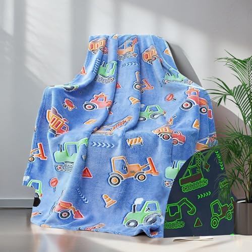 HSGLGNA Kuscheldecke Kinder Dinosaurier Decke Leuchtet im Dunkeln,Dinosaurier Muster Weiche Mikrofaser Flauschig Decke,Tolle Geschenke für Dino Liebhaber (Konstruktion, 130x150 cm) von HSGLGNA