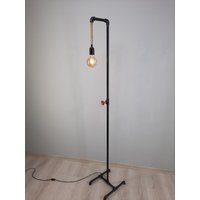 Schwarze Moderne Industrielle Stehlampe, Rustikale Steampunk-Stehlampe, Beleuchtung Für Hauptdekor von HTalldesign