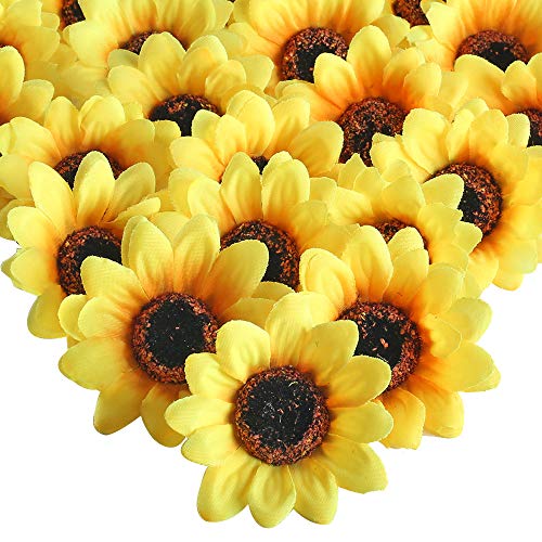 HUAESIN 50 Stücke Künstliche Sonnenblumenköpfe Plastik Sonnenblumen Köpfe Klein Kunstblumen Blumenköpfe Gefälschte Blumenköpfe Deko für Hochzeit Party Tischdeko DIY Basteln Kleidung Dekoration 8cm von HUAESIN