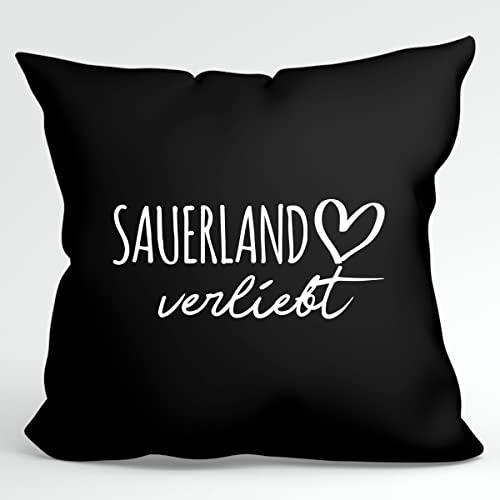 HUURAA Kissen Sauerland verliebt Deko Kopfkissen mit Füllung 40x40cm Black mit Namen deiner lieblings Region Geschenk Idee für Freunde und Familie von HUURAA