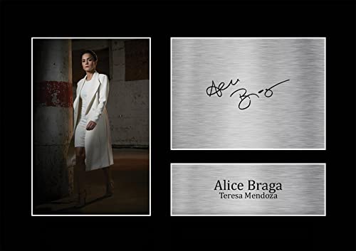 HWC Trading A4 Alice Braga Queen of the South Teresa Mendoza Geschenke Gedrucktes Signiertes Autogramm Foto für Fans von Fernsehshows - A4 von HWC Trading