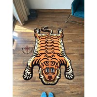 Custom Tibetan Tiger Teppich/Handgetuftet Weihnachtsgeschenk Tierteppich Löwenteppich Meditation Vibes Kinderfreundlicher von HYPECULTURECo