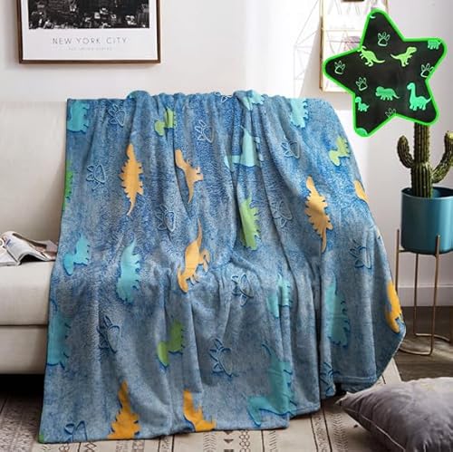 HZVRTN Kuscheldecke Kinder Dinosaurier Decke, Dino kuscheldecke leuchtet im Dunkeln, Dino Decke Geschenke für Jungs Weich Flauschig Bett Couch Sofa Kinderdecke (Dinosaurier D, 130x150cm) von HZVRTN