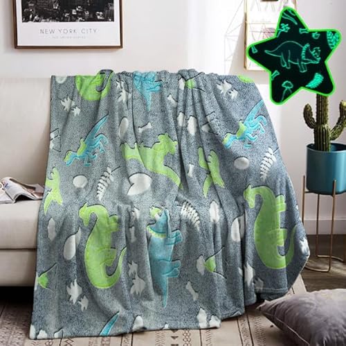 HZVRTN Kuscheldecke Kinder Dinosaurier Decke, Dino kuscheldecke leuchtet im Dunkeln, Dino Decke Geschenke für Jungs Weich Flauschig Bett Couch Sofa Kinderdecke (Dinosaurier B, 130x150cm) von HZVRTN