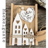 Geschenkset Häuser Set Lichterhäuser Weiß Deko Kleines Geschenk Idee Frau Beste Freundin Mama Stabkerze Hygge Scandi Haus von Haekelguste