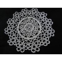 Schiffchenspitze Occhi Frivolité Handarbeit Rund Durchmesser 13 cm Weiß Deckchen Schiffchenspitze Occhi Frivolité Handarbeit Rund Durchmesser 13 cm Weiß Deckchen von Haekeliris