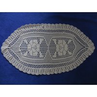 Von Hand Gehäkelter Tischläufer Naturfarben Beige 60 cm X 33 Handarbeit Wie Zu Omas Zeiten Von Hand Gehäkelter Tischläufer Naturfarben Beige 60 cm X 33 Handarbeit Wie Zu Omas Zeiten von Haekeliris