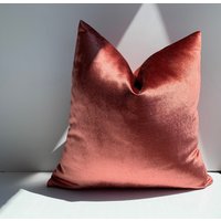 Dunkelkoralle Schillernde Baumwolle Samt Kissenbezug, Kissen, Euro Sham Rosa Strukturiertes Glänzendes 28x28 von Haelh