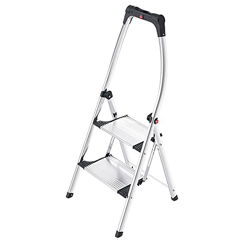 Hailo K100 Topline Alu-Klapptritt-Leiter - 2 extra große Stufen bis 150kg - Komfort-Trittleiter mit hochgeschwungenem Sicherheitsbügel & Ablageschale - Füße mit Soft-Grip-Sohle - rostfrei - Silber von Hailo