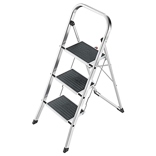 Hailo K70 StandardLine Alu-Klapptritt-Leiter - 3 große Stahl-Stufen mit Anti-Rutsch-Matten belastbar bis 150 kg - Trittleiter mit Klappsicherung - besonders leicht und einfach zu verstauen - Silber von Hailo