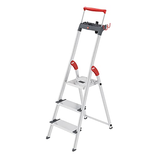 Hailo L84 ComfortLine Alu-Sicherheits-Stehleiter - 3 XXL-Stufen belastbar bis 150 kg - Tiefe Standfläche & Haltegriff - Stehleiter mit Ablage - Aluleiter Made in Germany - Leiter rostfrei - Silber von Hailo