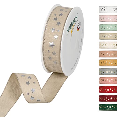 Halbach Seidenbänder Weihnachtsband 25 mm x 18 m Geschenkband für Weihnachten zum Einpacken von Geschenken, Schleifenband mit Sternen in Silber bedruckt und Lurexkanten, Farbe: Leinen von Halbach Seidenbänder