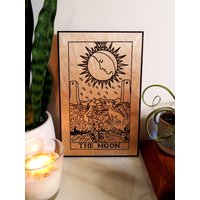 Gravierte Mond-Tarotkarte, Tarot-Wanddekor, Tarot-Altar-Dekor, Tarot-Geschenke von HalfmoonNestWorks