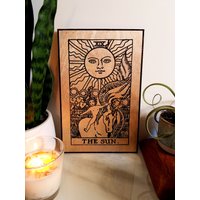 Gravierte Sonnen-Tarotkarte, Tarot-Wanddekoration, Tarot-Altar-Dekor, Tarot-Geschenke von HalfmoonNestWorks
