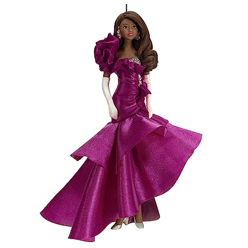 Hallmark Keepsake Weihnachtsdekoration 2023, Barbie Pink Collection, 2023 Porzellan und Stoff, Geschenke für Sie von Hallmark Keepsake