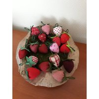 Deko-Erdbeere, Patchwork Deko-Erdbeere, Patchwork von HalloRia