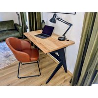 Handgemachter Schreibtisch Aus Holz, Eichenbaum Schreibtisch, Home Office, Tisch Für Studenten, Massivholz Arbeit Von Zu Hause von HaloStands