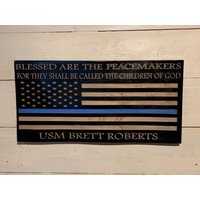 Personalisierte Dünne Blaue Linie Flagge Rustikales Polizisten Geschenk Personalisierte Dünne Blaue Linie Flagge Rustikales Polizisten Geschenk von HamblinWoodWorking