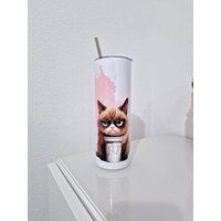 Tumbler Mit Grumpy Katzendesign | 590Ml Personalisierbar To Go Becher Kaffeebecher Thermobecher Teebecher Nett Kann Ich Auch Tumbler Mit Grumpy Katzendesign | 590Ml Personalisierbar To Go Becher Kaffeebecher Thermobecher Teebecher Nett Kann Ich Auch von HammerCraftsDE