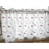 Gardine Fürs Kinderzimmer Mit Retro Rennwagen Motiv von HandGemachtShop