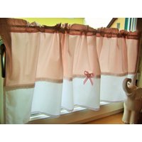 Gardine in Lachs Mit Punkten, Maßanfertigung von HandGemachtShop