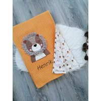 Personalisierte Kinderdecke, Krabbeldecke, Babydecke, Kuscheldecke, Löwe Personalisierte Kinderdecke, Krabbeldecke, Babydecke, Kuscheldecke, Löwe von Handandlovemade