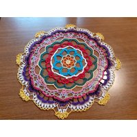 Bunte Häkeldecke , 2 Verschiedene Modelle + Ein Gratisdeckchen von Handarbeitstraum
