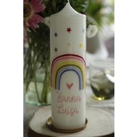 Taufkerze Mädchen Regenbogen, Taufkerze Junge, Taufkerze Regenbogen, Sterne Taufkerze Mädchen Regenbogen, Taufkerze Junge, Taufkerze Regenbogen, Sterne von HandartbeitMuc