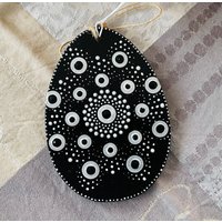 xxl Osterdeko Holz Schwarz Weiß, Aus Holzscheiben, Ostereier Deko Holz, Beide Seiten Handbemalt, Mandala Dotting Ei 10x 7cm von HandcraftArtOfficial