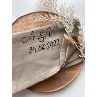 Geschirrtuch Bestickt, Küchentuch, Hochzeit , Hochzeitsgeschenk Geschenkidee Zur Hochzeit, Eigenheim, Individuell, Initialen von Handgemachtesmitlieb