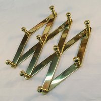 Vintage Ten Peg Akkordeon Erweiterbare Wandhalter Aus Massivem Messing von HandlesandBells
