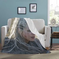 Lagertha Decke Fleece Schild Jungfrau Wikinger Dekoration Reisen Geschenke Für Sie Ihn von HandmadeArtShopCo