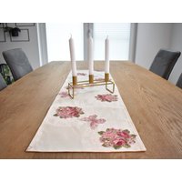 Tischläufer Frühling, Tischdecke Blumen, Weiß Rosa, Schmetterling, Mitteldecke Tisch, Rosen, Geschenkidee, Deko Wohnzimmer, Garten, Frühling von HandmadeByDoene