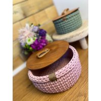 Utensilo "Normal Nick" in 10 - 15cm X 10cm Als Gehäkelter Korb Aus Wolle Zur Aufbewahrung Wohnzimmer, Küche, Kinderzimmer, Flur Und Hobby von HandmadeBySAMALU