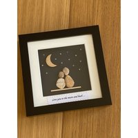 Personalisiertes Valentines Pebble Bild, Love You To The Moon Geschenk, Kieselbild Für Frau, Einzigartiges Ehemann von HandmadeCraftsUKShop