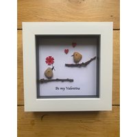 Valentinstag Kieselstein Rahmen, Liebe Vögel Kiesel Geschenk, Be My Valentine Personalisiertes Handgemachte Kunstwerk von HandmadeCraftsUKShop