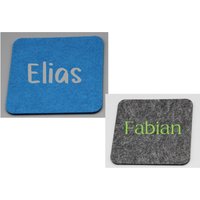 Filz Untersetzer "Eckig" Mit Namen Personalisierbar in Einfarbiger Glatter, Samtiger Oder Metall Oberfläche von HandmadeDelivery