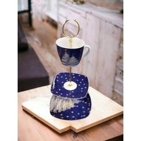 Etagere Aus Sammeltassen Geschenkidee Hochzeitsgeschenk Geburtstagsgeschenk Porzellan von HandmadeDuKes