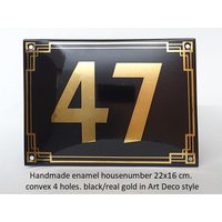 Emaille Hausnummer 22x16cm Art Deco Stil Schwarz Und Gold in Gewöblte Form Mit Echtem Gold von HandmadeEnamelSigns
