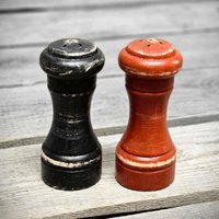 Salz - Und Pfefferstreuer 10, 5x4cm Salz - Und Pfefferstreuer 10, 5x4cm von HandmadeForUVonAnna