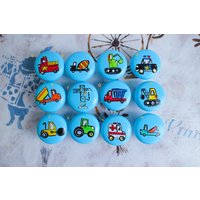 Möbelknäufe Handbemalte Möbelgriffe Aus Holz von HandmadeKnobs