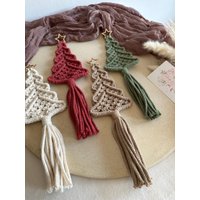 Weihnachtsbaum Makramee/Tannenbaum Boho Weihnachtsgeschenk Weihnachtsdeko in Verschiedenen Farben von HandmadeStuffBySonja