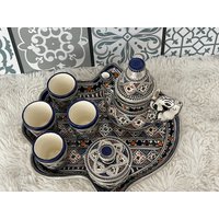 Moroccan Ceramic Teapot Set With Silver Inlays-Serving Kettle-Hand Painted Tea Pot Set-Berber Kettle-Living Room Decoration-Safran Moroccan Ceramic Teapot Set With Silver Inlays-Serving Kettle-Hand Painted Tea Pot Set-Berber Kettle-Living Room Decoration-Safran von HandmadeToufik