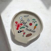 Handmade Ceramic Spoon Rest French-Inspired Cooking Gift Custom Kitchen Counter Organizer Culinary Enthusiast Present Chef Housewarming von HandmadebyKeraniShop