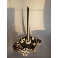 Handgefertigter Kerzenhalter Aus Ton, Inspiriert Von Winterlicher Natur. Jedes Teil Ist Einzeln Modelliert Und Liebevoll Glasiert Handgefertigter Kerzenhalter Aus Ton, Inspiriert Von Winterlicher Natur. Jedes Teil Ist Einzeln Modelliert Und Liebevoll Glasiert von Handmadebyanja66