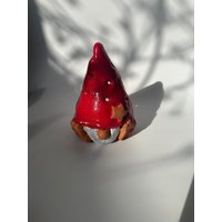 Teelicht Wichtel, Handgefertigt Aus Ton, Rot, Weiß Und Terrakottarot Teelicht Wichtel, Handgefertigt Aus Ton, Rot, Weiß Und Terrakottarot von Handmadebyanja66