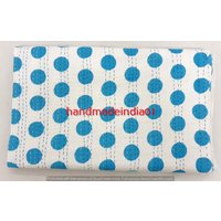 Schöner Polka Dot Print Kantha Quilt, Indisch Blau Handblockdruck Tagesdecke, Baumwollbettwäsche Überwurf, King/Queen Twin Size von Handmadeindia01