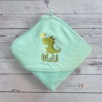 Kapuzenhandtuch Mit Dino Motiv Und Namen Bestickt | Personalisiertes Kinder Handtuch Babygeschenk 100x100 cm I Viele Farben von HandmadelovebyTanja