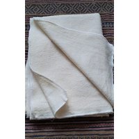 Boucle Wolldecke in Köperbindung | 34 Boucle Wolldecke in Köperbindung | 34 von Handmadewoolcloth