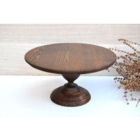 Rustikaler Tortenständer Aus Holz Für Die Große Hochzeitstorte. Personalisiert. Kuchenboden Durchmesser 14 "' 16 18 Rustikaler Tortenständer Aus Holz Für Die Große Hochzeitstorte. Personalisiert. Kuchenboden Durchmesser 14 "' 16 18 von HandsAndWoods